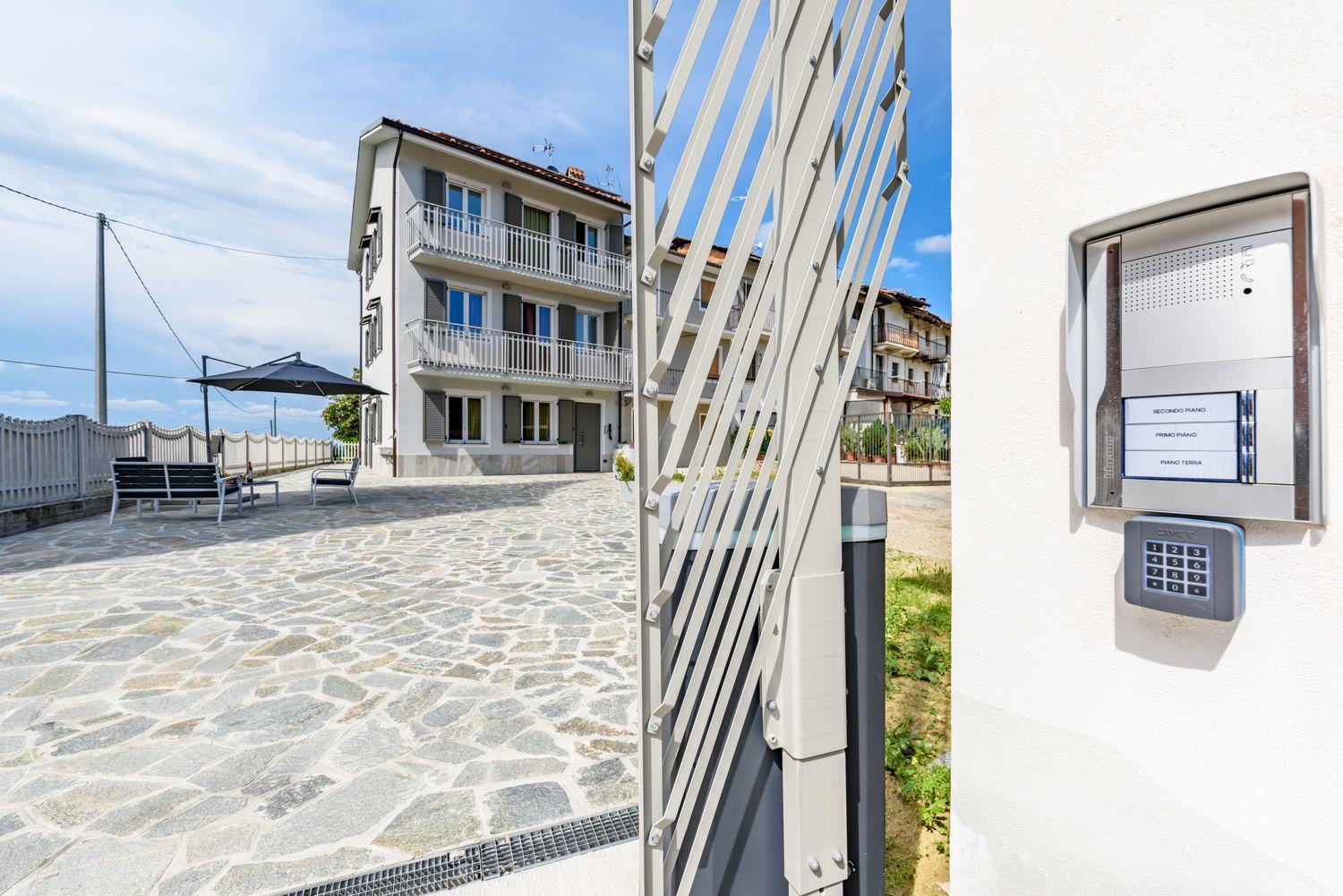 La Grignola Apartments Канале Экстерьер фото